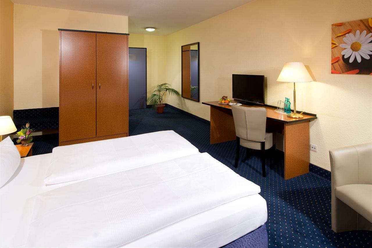 Achat Hotel Zwickau Exterior photo